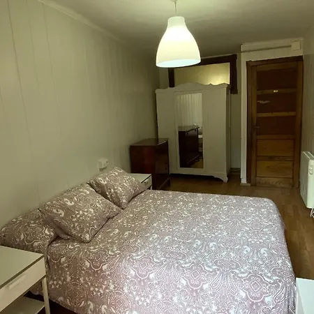 Rua Real 40, 1 * Pontevedra