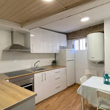 Rua Real 40, 1 * Pontevedra